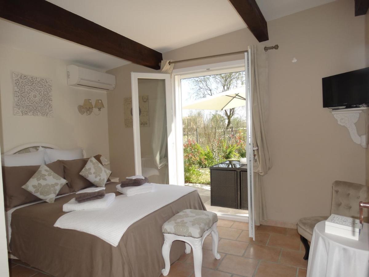 Aigues Marines Bed & Breakfast Exterior photo