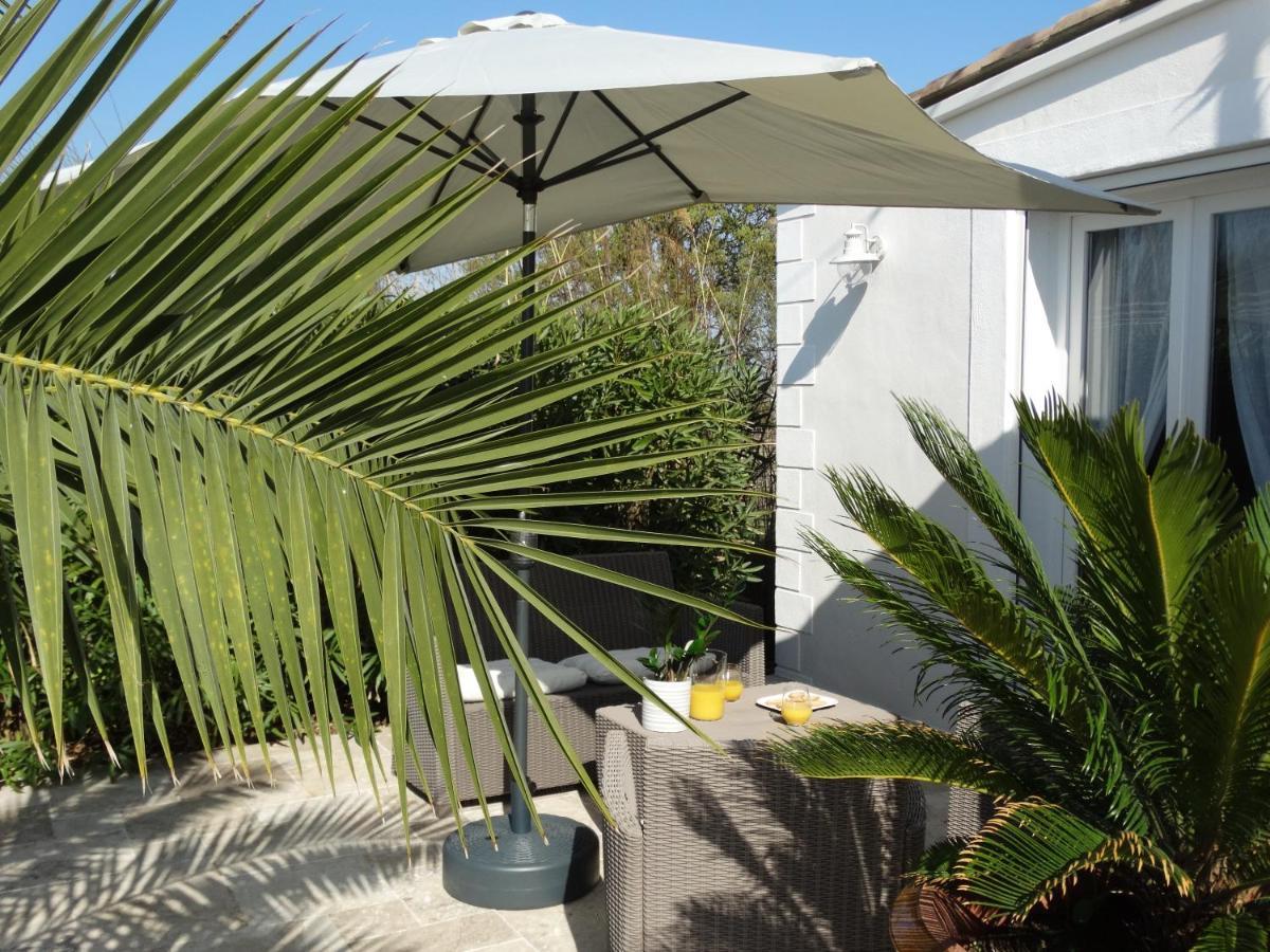 Aigues Marines Bed & Breakfast Exterior photo